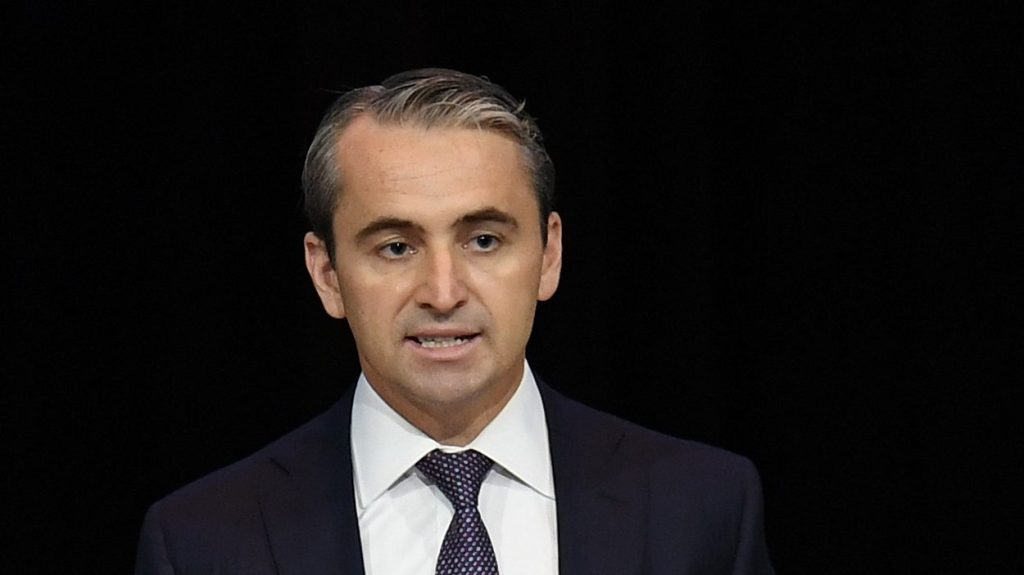 Thumbnail for Which bank? While big four bicker over closing regional branches, CBA pockets $5 billion profit