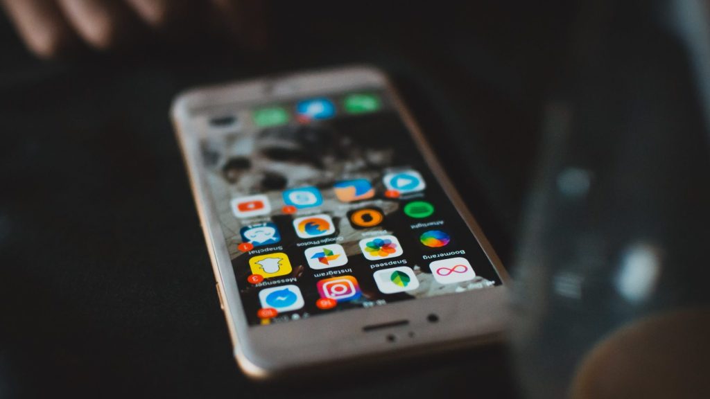 Thumbnail for Cellnet boasts iPhone-led boost to profits, readies for ramp up