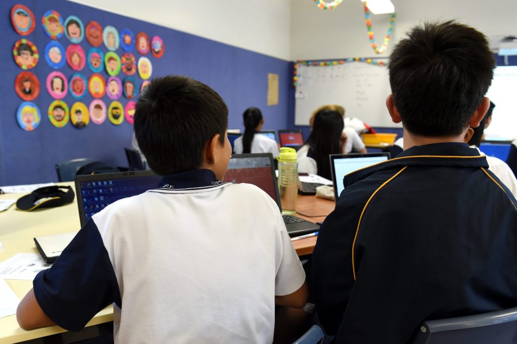 Thumbnail for Drag net: Qld’s school internet standard 200 times slower than NSW
