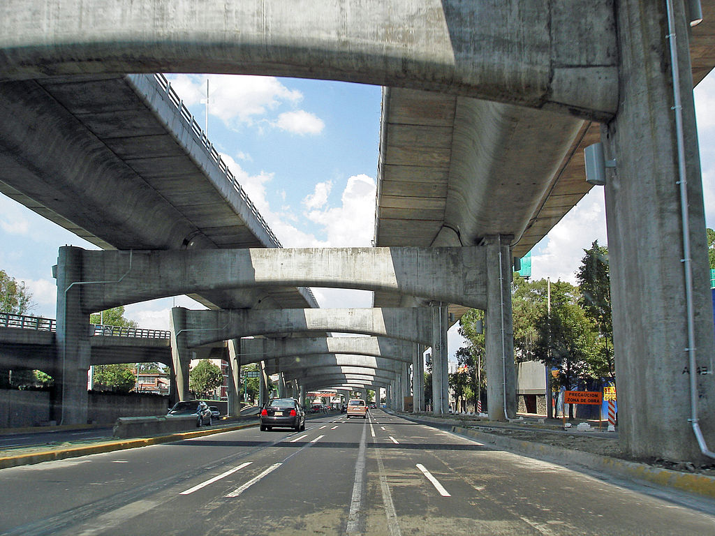 Anillo Periferico, Mexico City. (Photo by Autvladimix on Flickr)