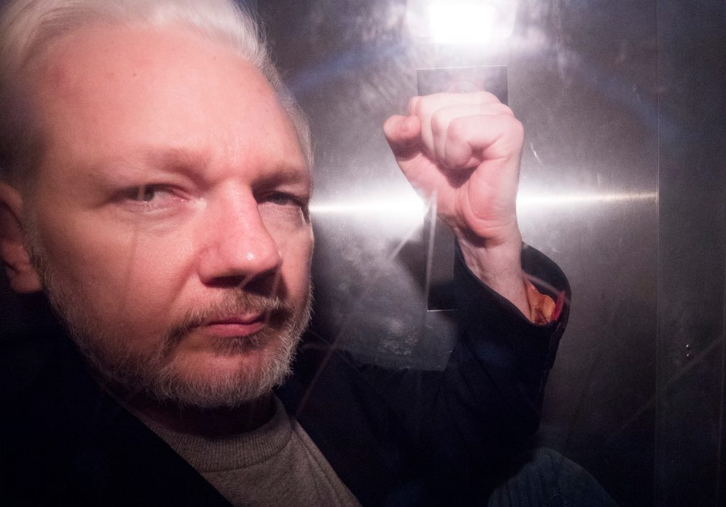 Thumbnail for Barnaby throws weight behind Assange in ‘sliding doors moment’