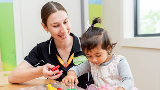 Education group G8 announced a big annual loss.