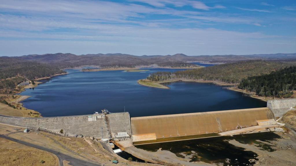 Paradise Dam, near Bundaberg.
