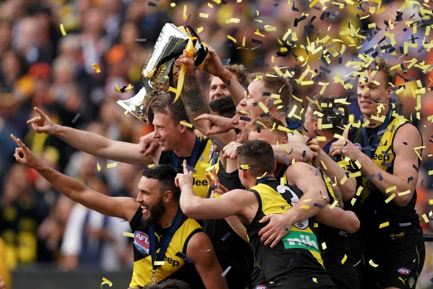 Thumbnail for Gabba poised to grab AFL grand final as footy boss flies in for announcement