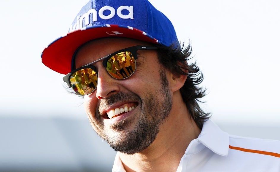 Thumbnail for Former champ Alonso set for Formula 1 comeback at age 38