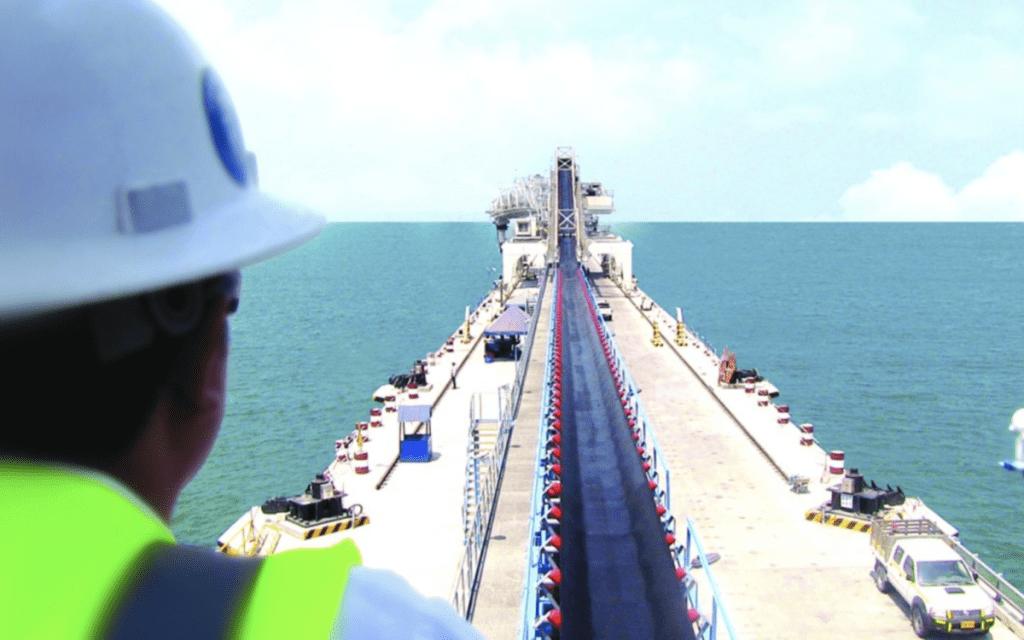 Thumbnail for Experts say Queensland coal and gas exports poised to power planet