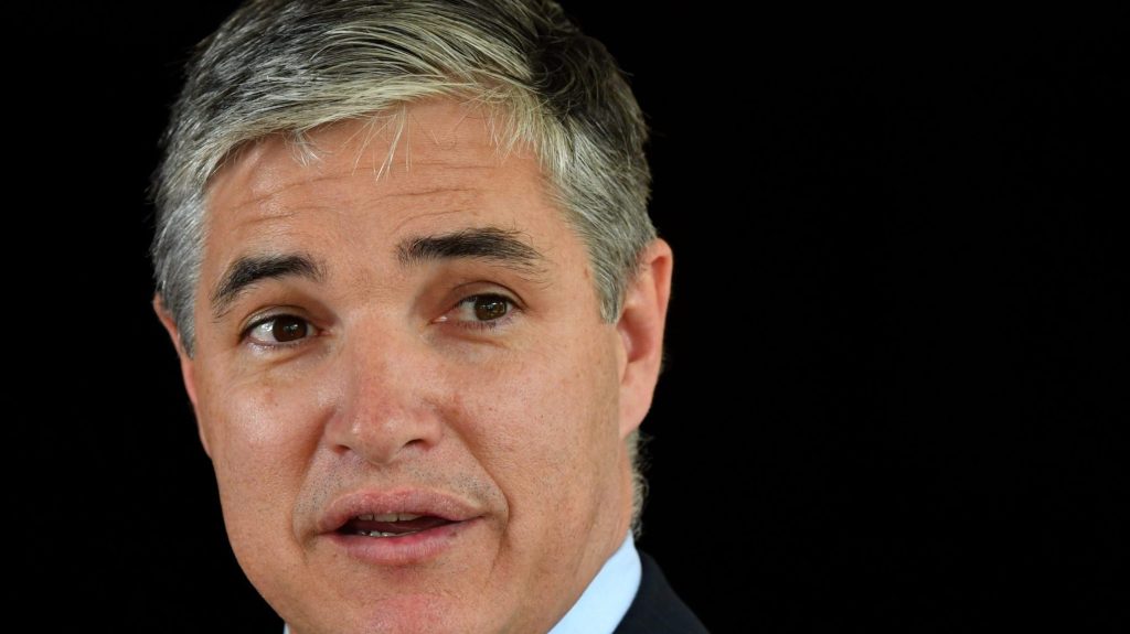 Thumbnail for Katter’s ‘journalism rescue plan’ a band-aid for ailing rural media