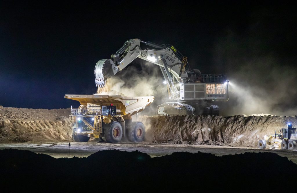 Thumbnail for Future Fund ‘in bed with Adani’ over $3.2m investment