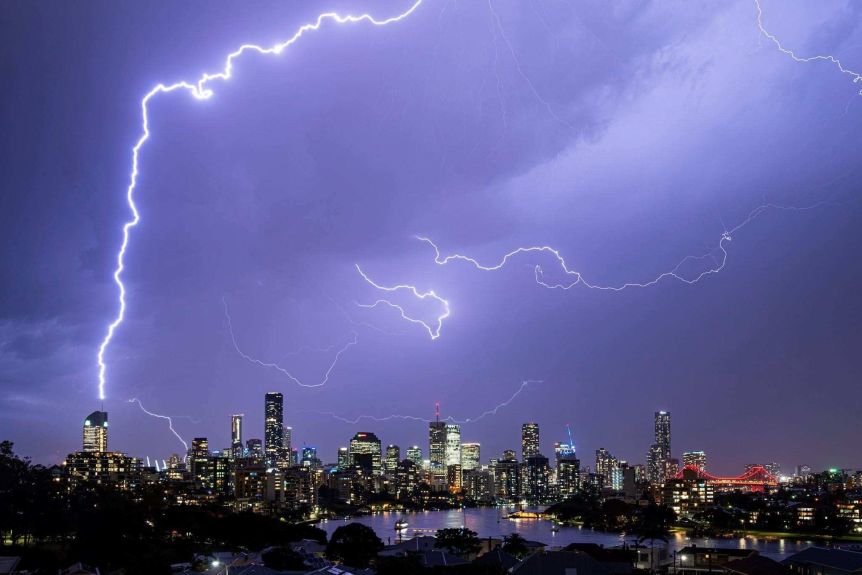 Thumbnail for Suncorp cops a $400m hit from storms as it cuts rates for fixed loans