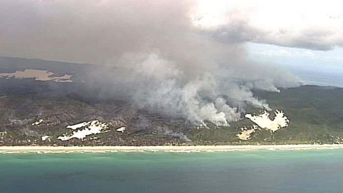 Thumbnail for Four charged over campfire that triggered Fraser Island inferno