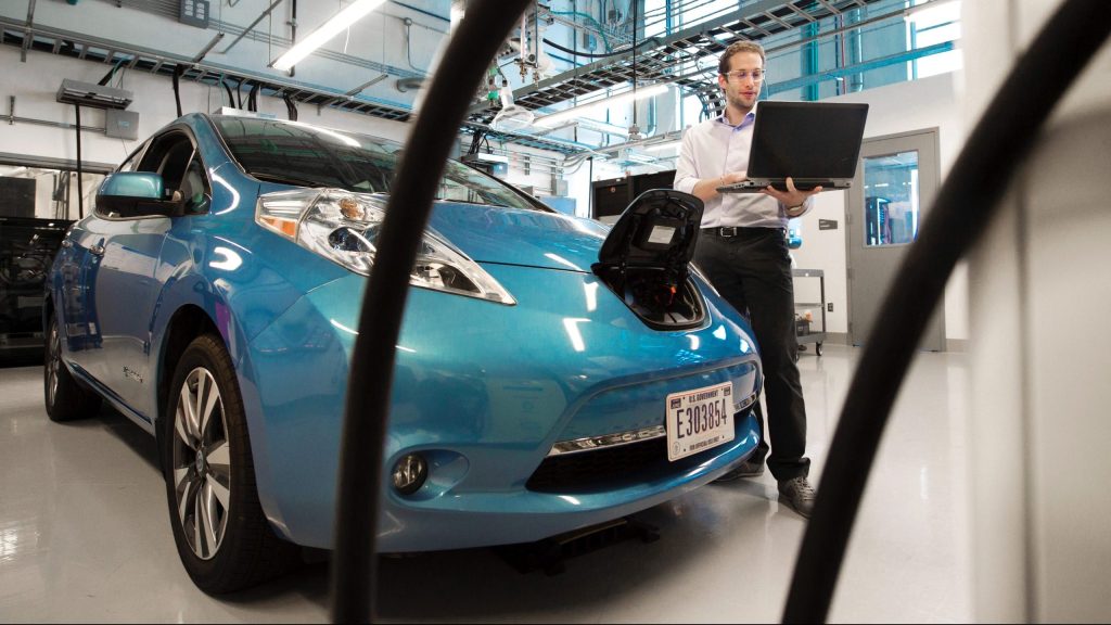 Thumbnail for Green machines: Govt looks for ways to wean electric cars off fossil fuels