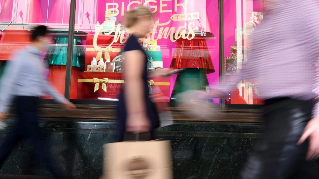 Thumbnail for Queensland jumps ahead of other states as economy accelerates