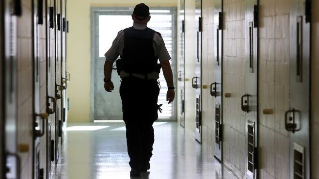 Queensland Corrective Services is on a recruitment drive to hire more than 700 new officers this financial year. Photo: ABC