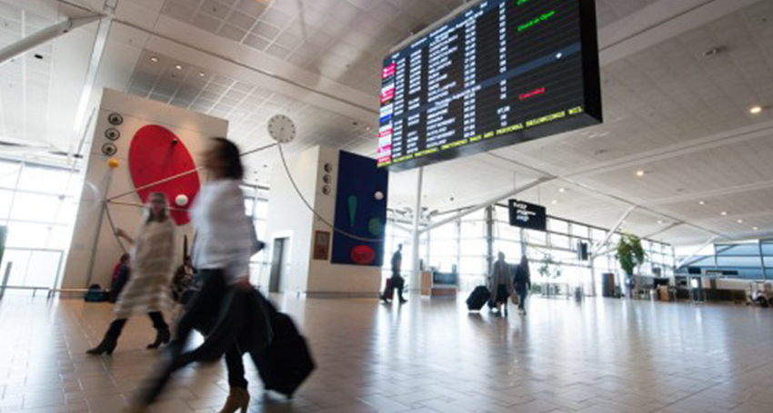 Thumbnail for Airline pair test positive in Brisbane, but fly out again before results are in
