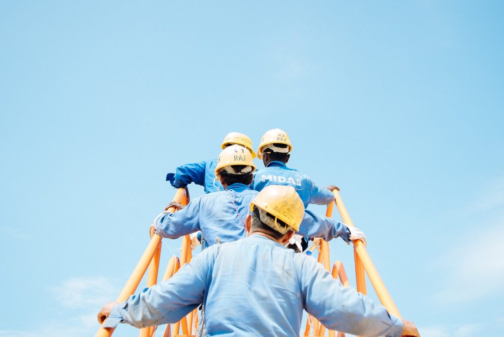 Thumbnail for Time to end long Covid isolation, say business groups