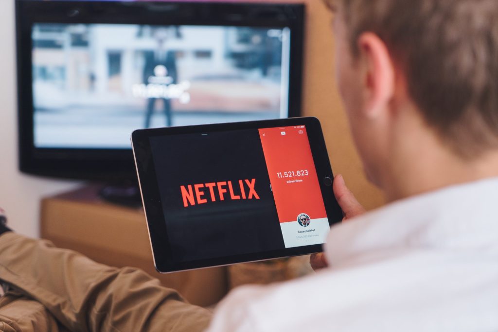 Thumbnail for End may be near for Netflix password sharing