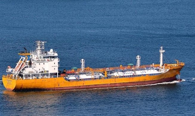 Thumbnail for ‘COVID ship’ allowed to anchor off Brisbane, medical teams to board