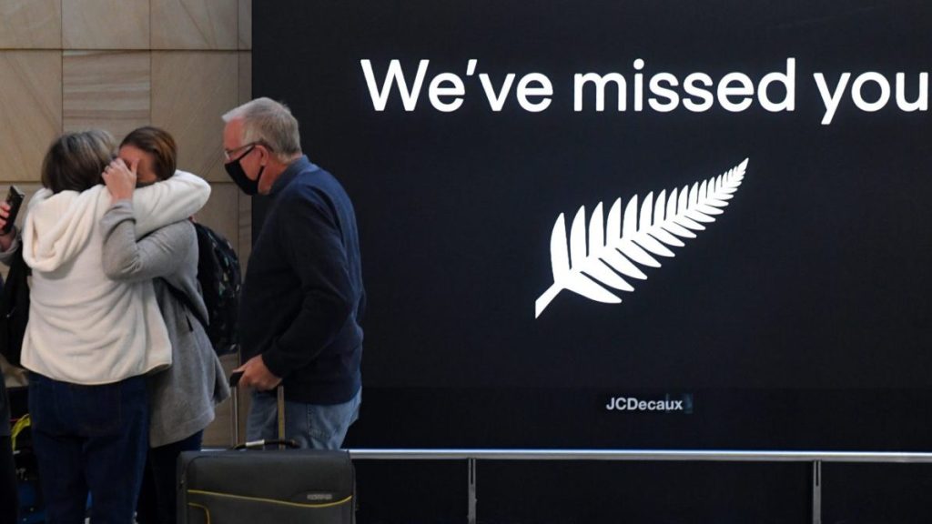 New Zealanders have jumped at the chance to be Australians. (AAP Image/Mick Tsikas) 