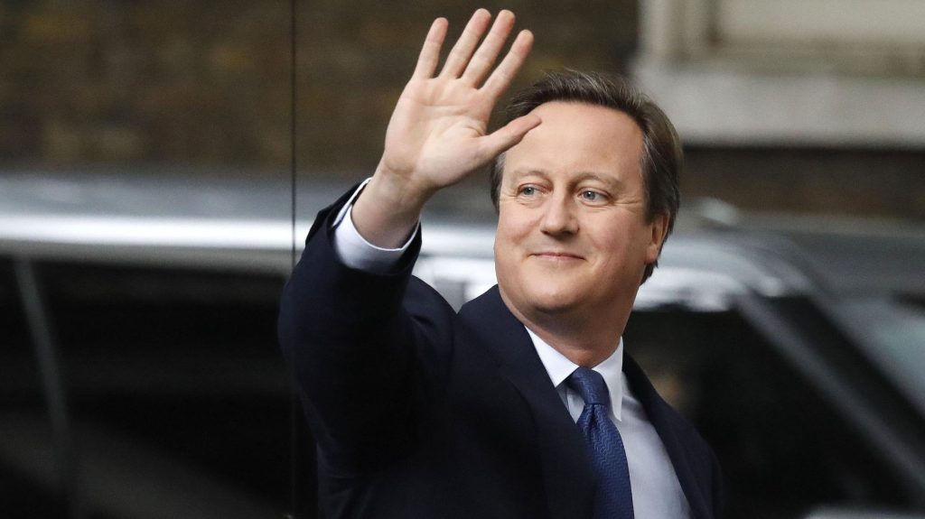 Thumbnail for Former PM tells inquiry why he lobbied for failed Aussie billionaire