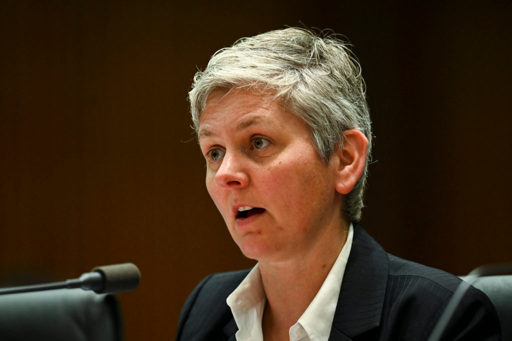 Thumbnail for Reserve Bank remains cautious on interest rates