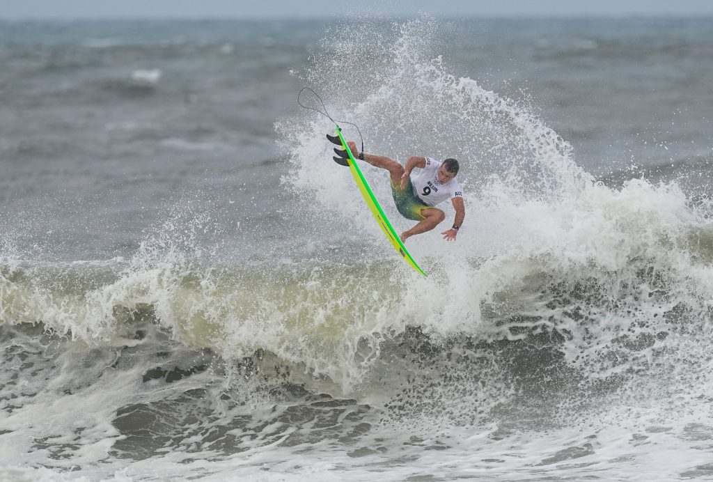 Julian Wilson from Australia in action during the Men's Round 3 of the Surfing events of the Tokyo 2020 Olympic Games at the Tsurigasaki Surfing​ Beach.  EPA/NIC BOTHMA