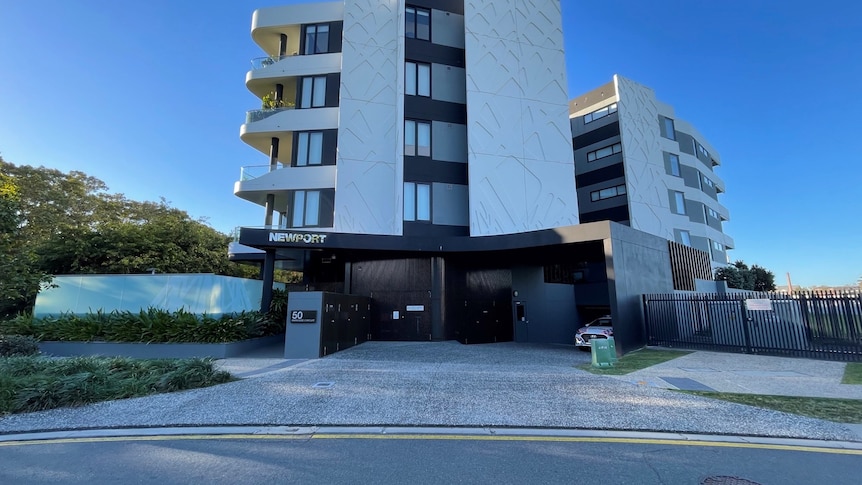 Thumbnail for Police will allege Brisbane man moved to Sydney, left body in box on his balcony