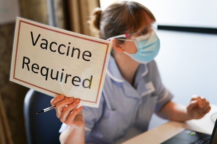 Thumbnail for Industry, unions warn that vaccine, mask mandates are the new battleground