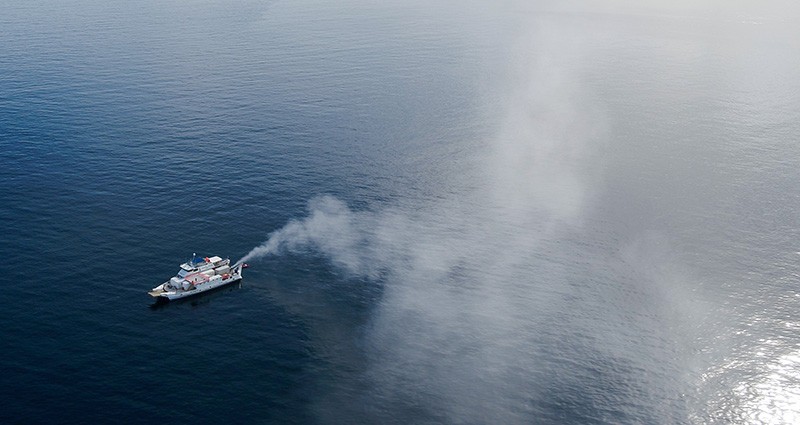 A plume of seawater droplets rises up into the sky during a field trial in March 2021.:(Brendan Kelaher/SCU 