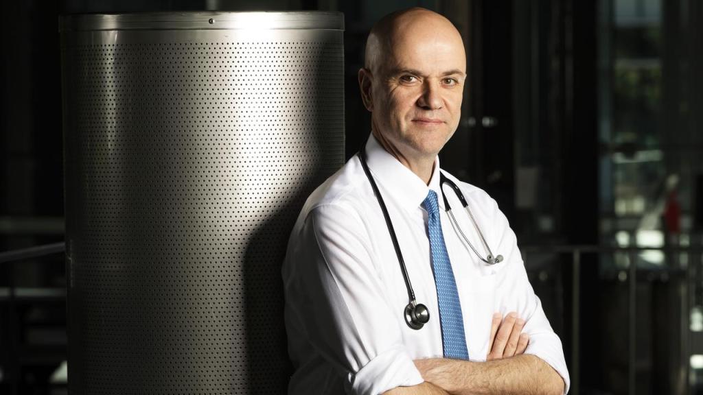 Queensland's Chief Health Officer Dr John Gerrard. (Photo: AAP).