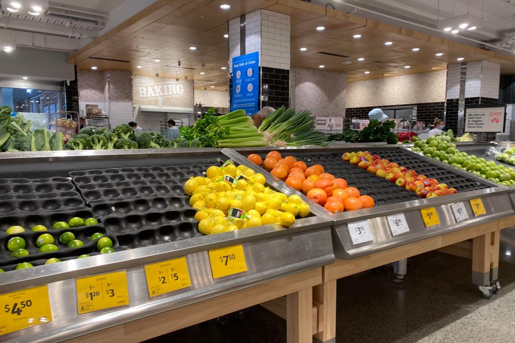 Thumbnail for New contact rules aim to put fruit, veges back on shelves this week