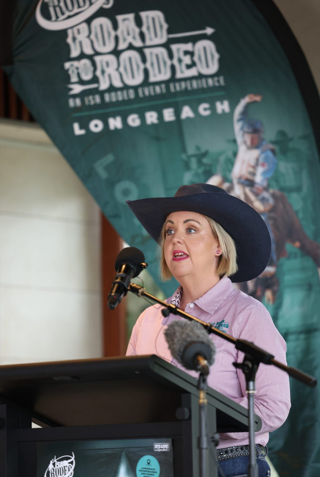 Thumbnail for 10 Questions – Natalie Flecker