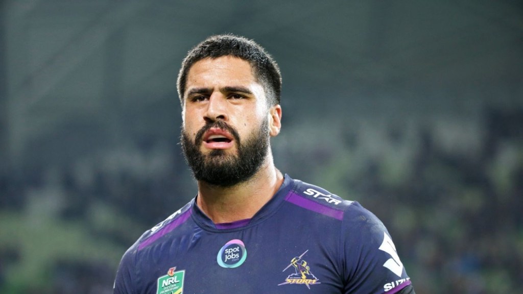 Thumbnail for Chippie Bromwich wants to nail down finals spot for Dolphins before carpentry beckons