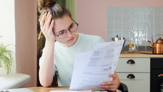 Thumbnail for Banks now pay you to take their money – big lenders offering $4000 cash back