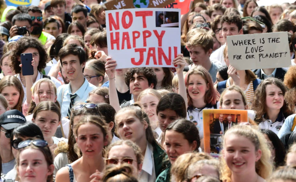 Young voters have been enrolling to vote in record numbers of the past few weeks. (AAP image).
