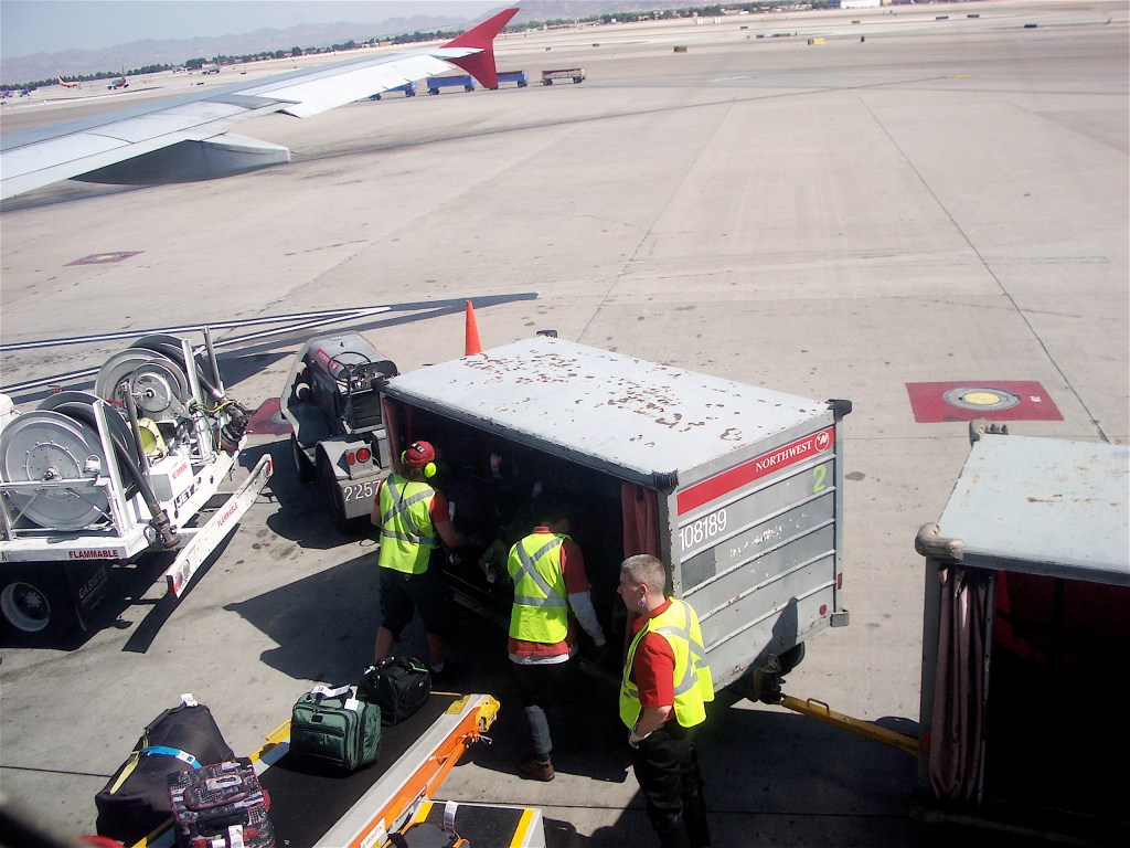 Thumbnail for Baggage boss: Qantas taps executives to act as ground crew