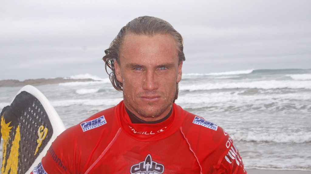 Thumbnail for One-punch assault leaves ex-surf champ dead on footpath