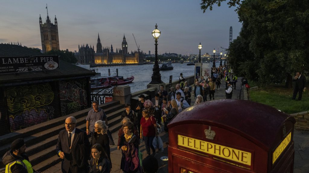 Thumbnail for A measure of greatness: Brits line London streets as 16km queue forms to say goodbye