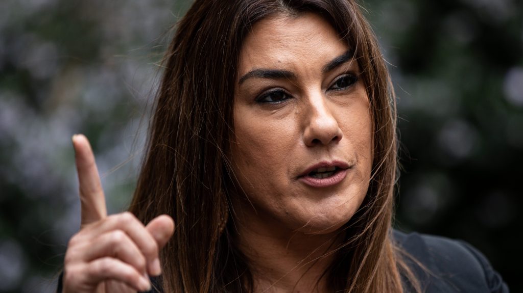 Greens senator Lidia Thorpe said Indigenous people deserved more than just a voice to parliament.(AAP Image/Diego Fedele) 