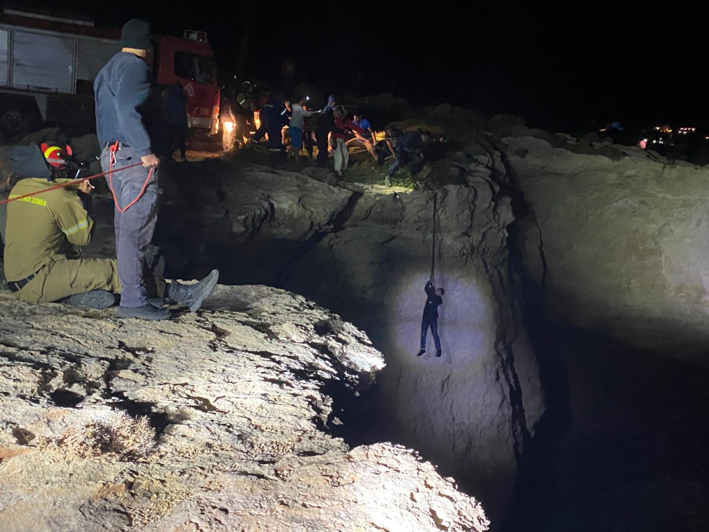 Thumbnail for Migrant boats sink off Greece, leaving 15 dead