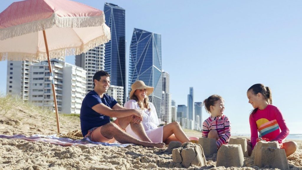 Thumbnail for A Christmas cracker ahead: Forecast promises perfect weather for festive season