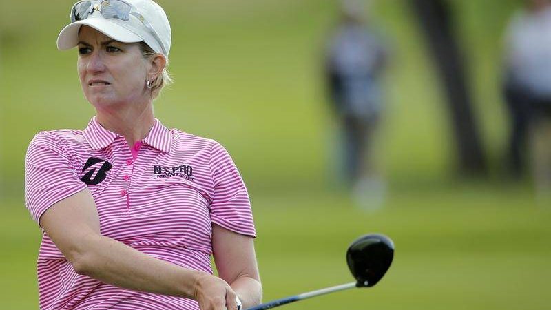 Queensland golf icons Karrie Webb (pictured) and Cameron Smith had an impromptu match together near their Florida homes - with a bottle of Grange on the line. (AAP image)