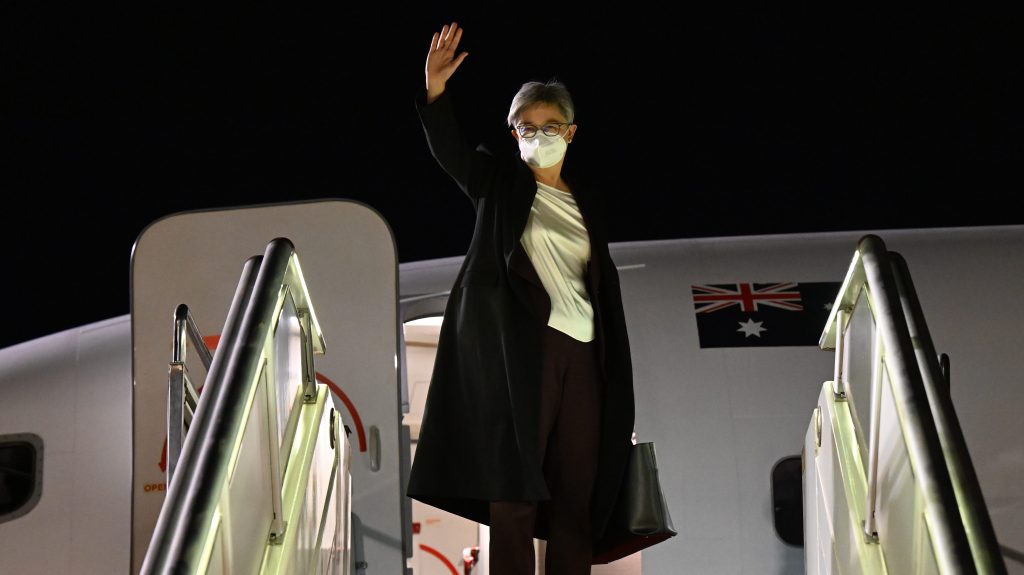 Thumbnail for Wong and Wang enjoy ‘very constructive’ talks in Beijing over lifting trade bans