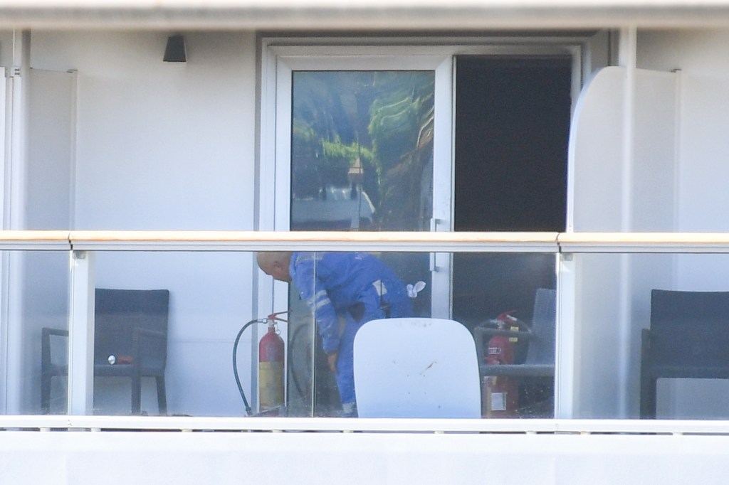 Thumbnail for Fire on Sydney cruise ship sparks partial evacuation