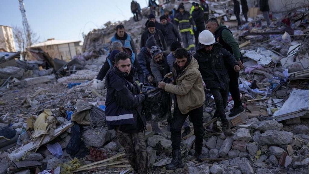 Thumbnail for Search for missing Aussies as earthquake tributes flow