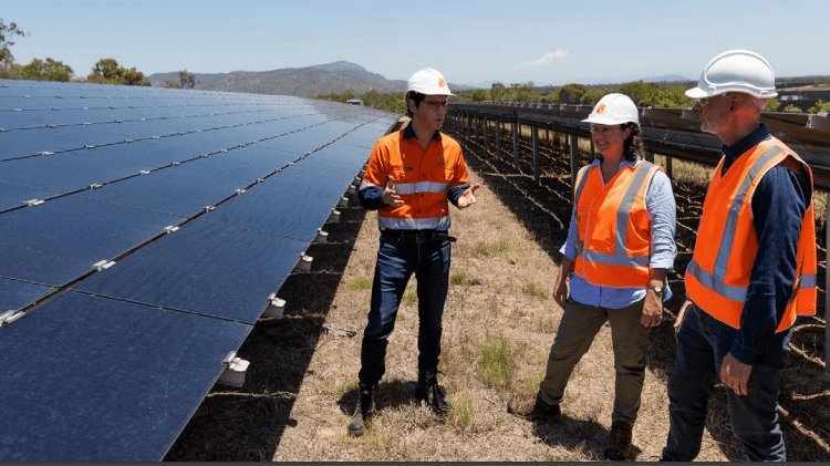 Thumbnail for Queensland could morph from big polluter to green industry leader: report