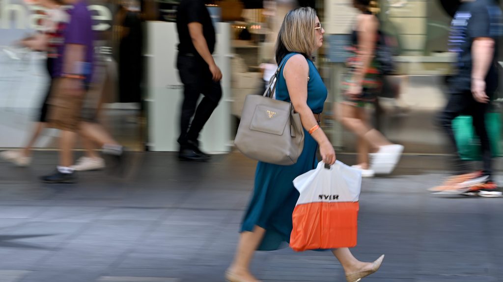 The last couple of retailing days might help turn round a difficult year for business. (AAP Image/Dan Himbrechts) 