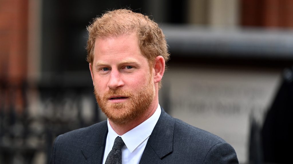 Thumbnail for Palace says Prince will attend his father’s coronation, but Meghan to stay at home