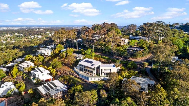 Thumbnail for Property sales spike but rental crisis just gets worse as migrants return