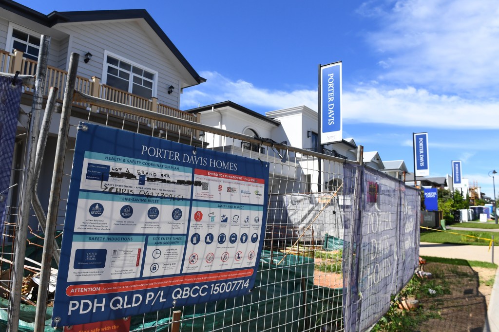 Thumbnail for Creditors hold their breath as Porter Davis clients meet in Brisbane, Melbourne