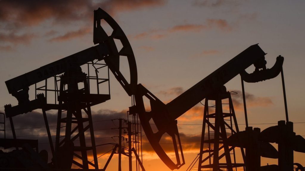 Thumbnail for Gold Hydrogen gets a ‘speeding ticket’ after share price rockets